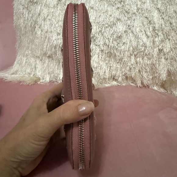 Authentic Jimmy Choo Mauve Wallet with Silver Star Accents - Picture 9 of 10